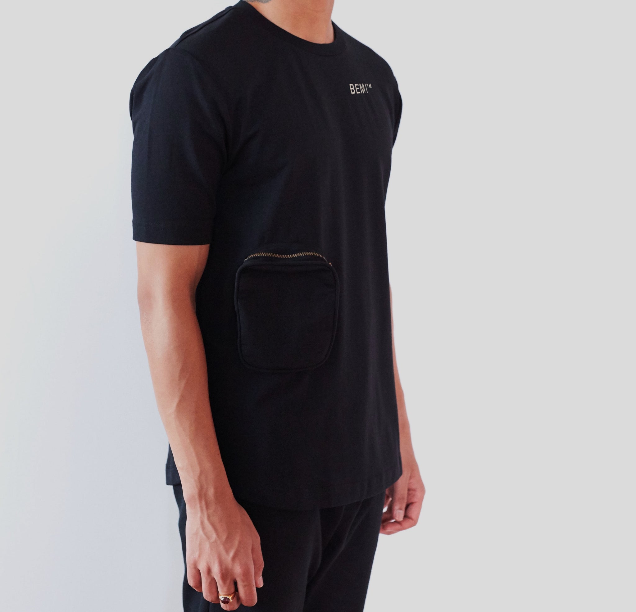 HALF SLEEVE UTILITY T-SHIRT