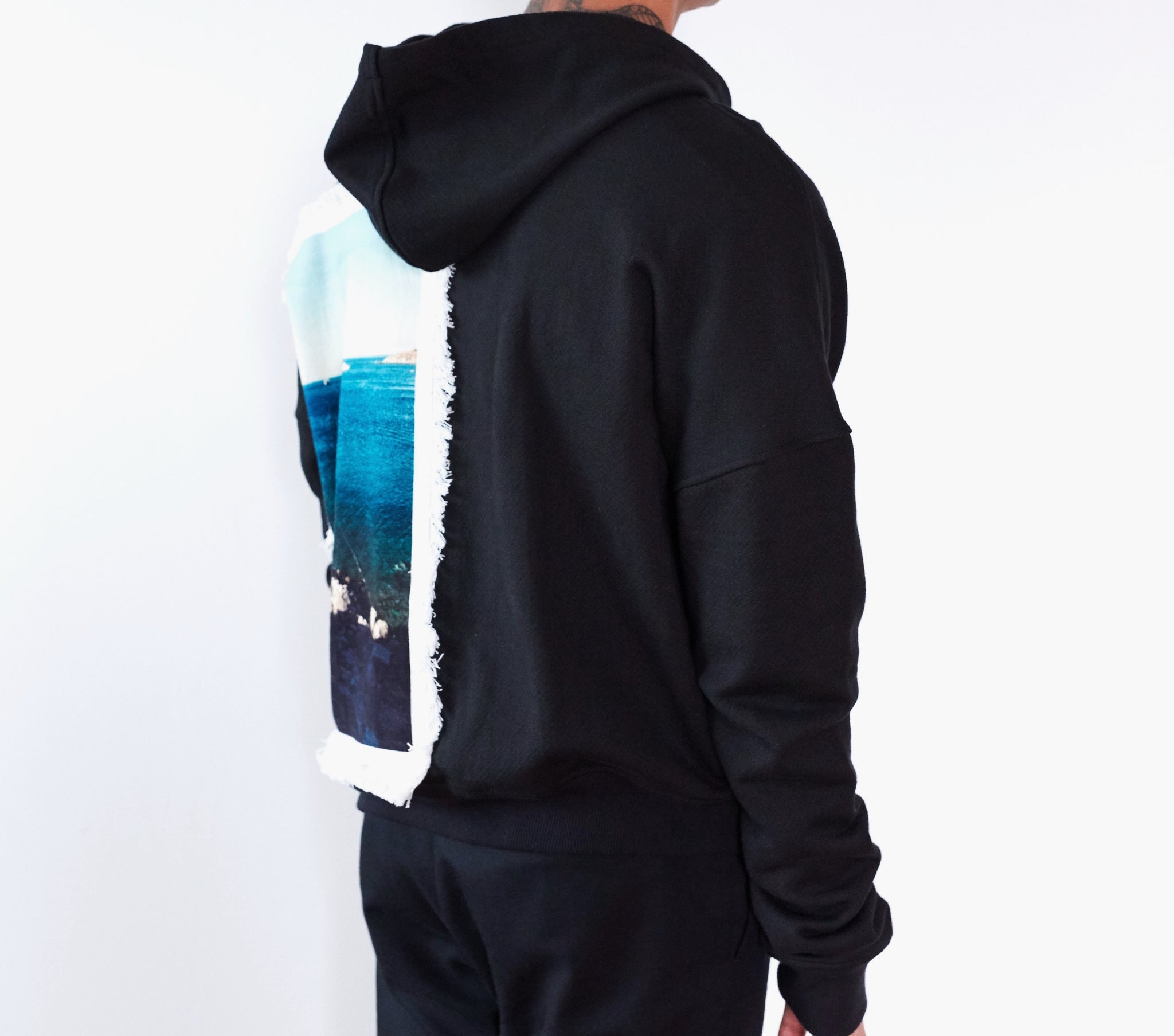 HOODIE WITH BACK PATCH PRINT