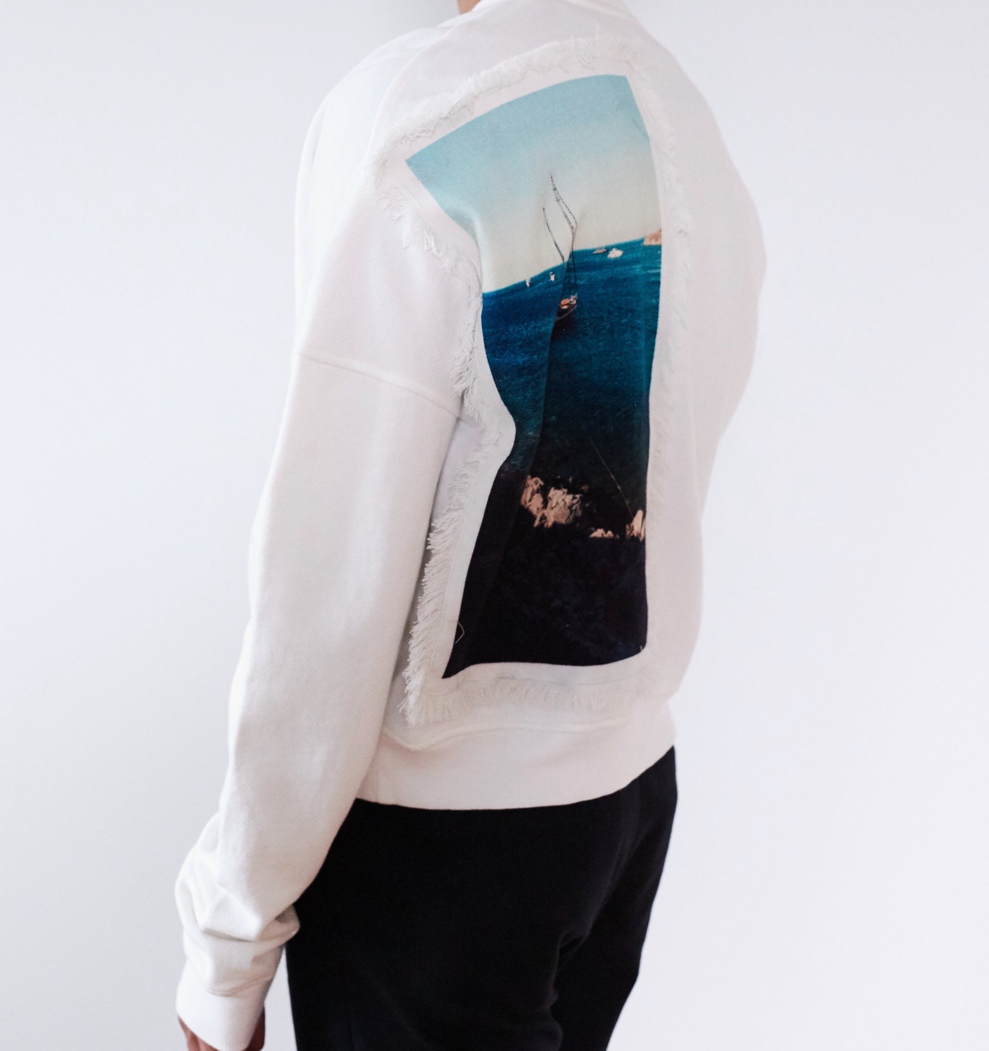 SWEATSHIRT WITH BACK PATCH PRINT